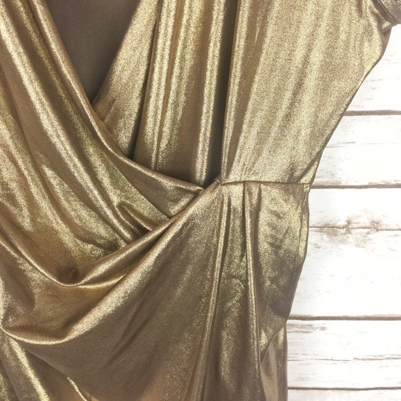 SOLD 💜 calvin klein // wrap front tank top gold - Picture 6 of 8